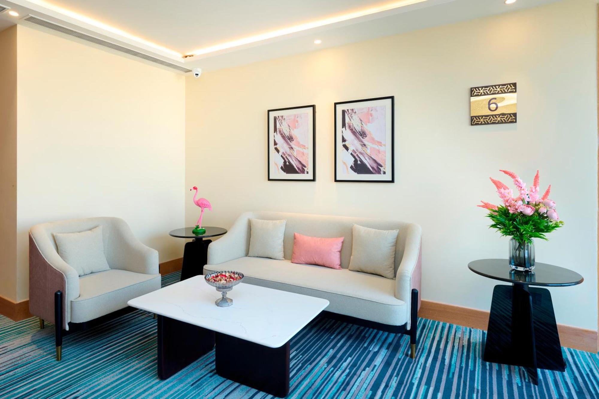 Iris Sarovar Portico Gurgaon Eksteriør billede