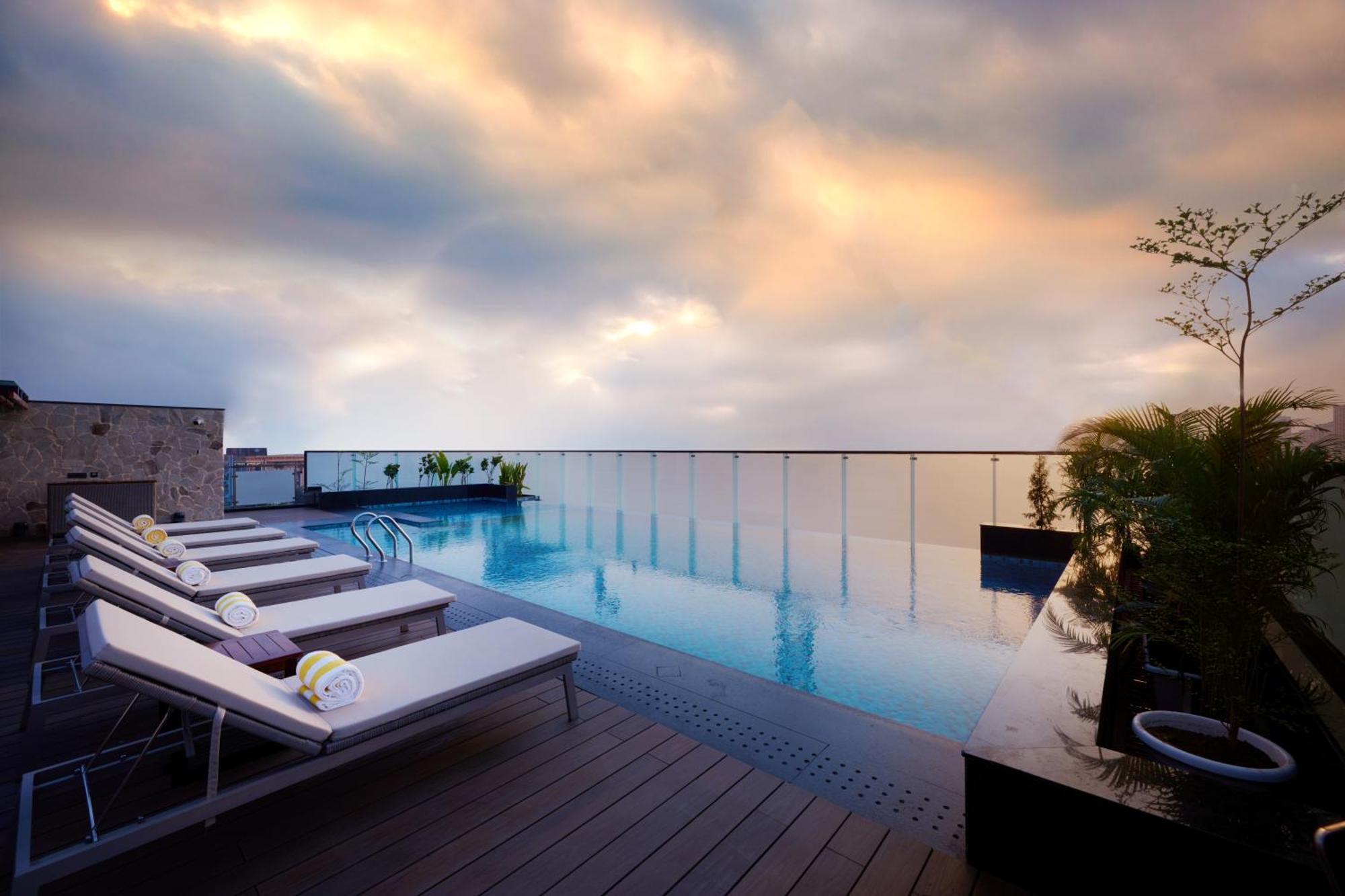 Iris Sarovar Portico Gurgaon Eksteriør billede