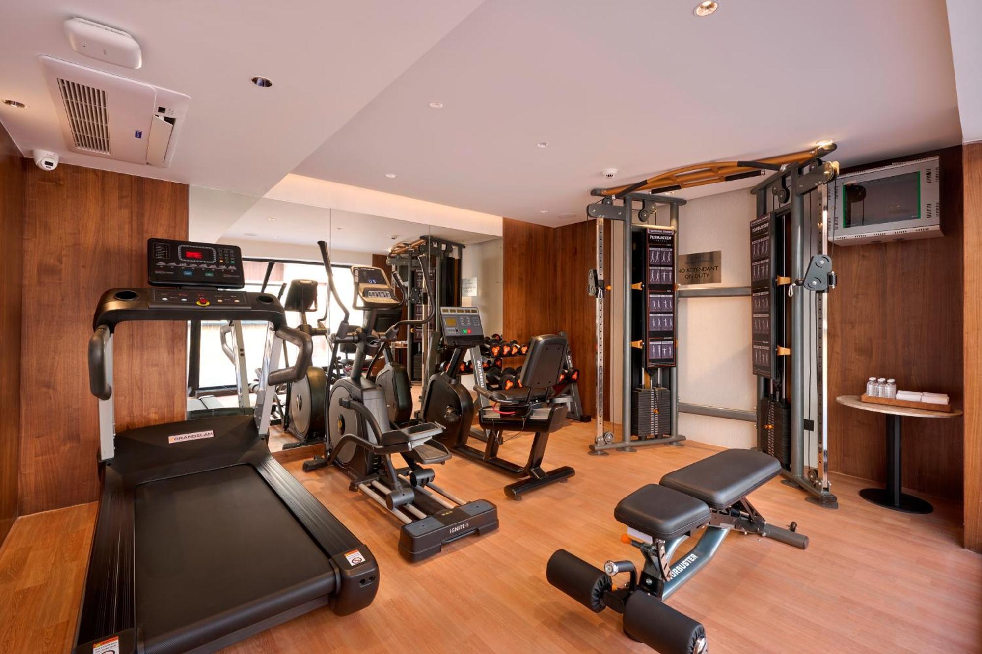 Iris Sarovar Portico Gurgaon Eksteriør billede
