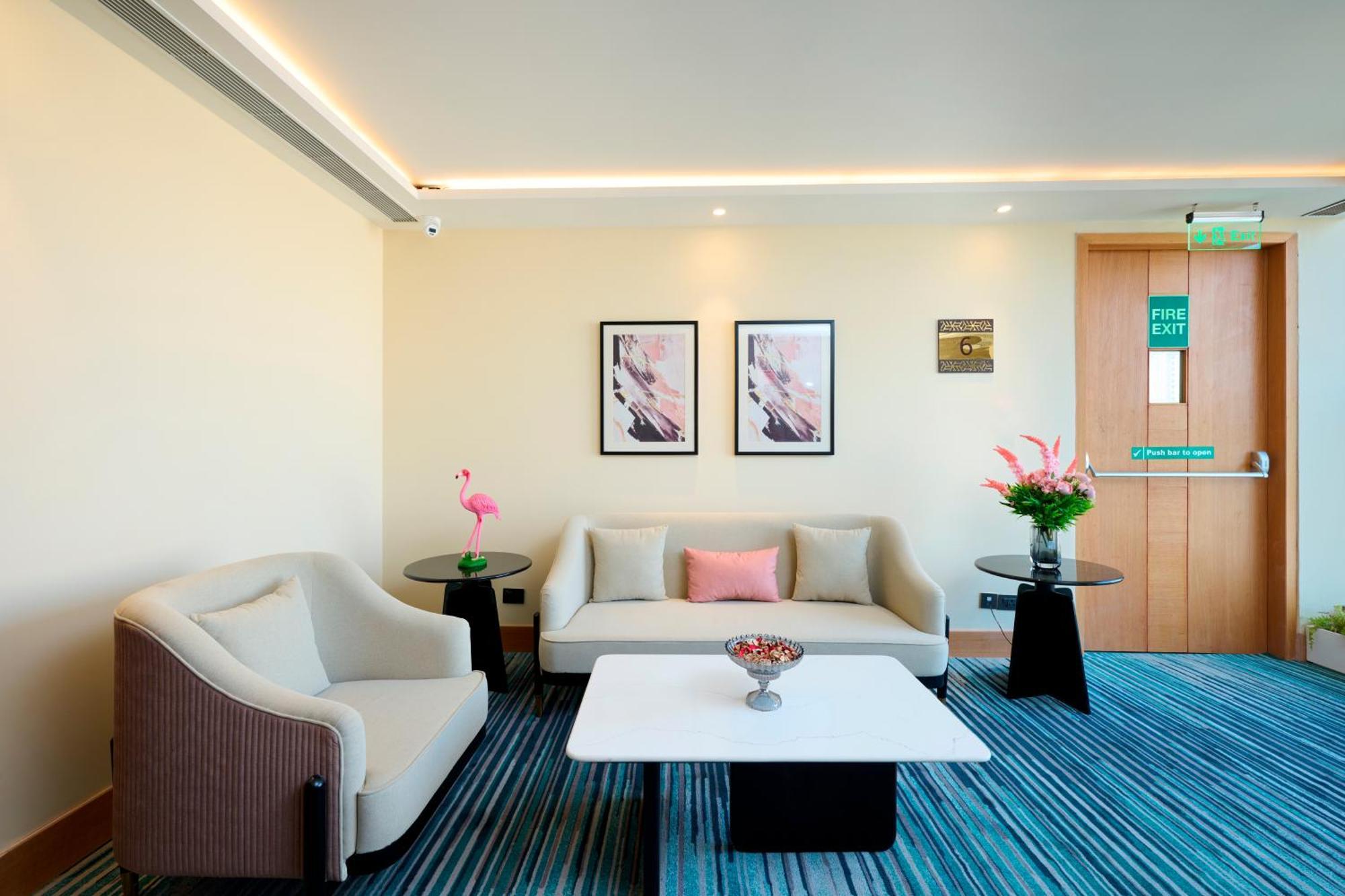 Iris Sarovar Portico Gurgaon Eksteriør billede