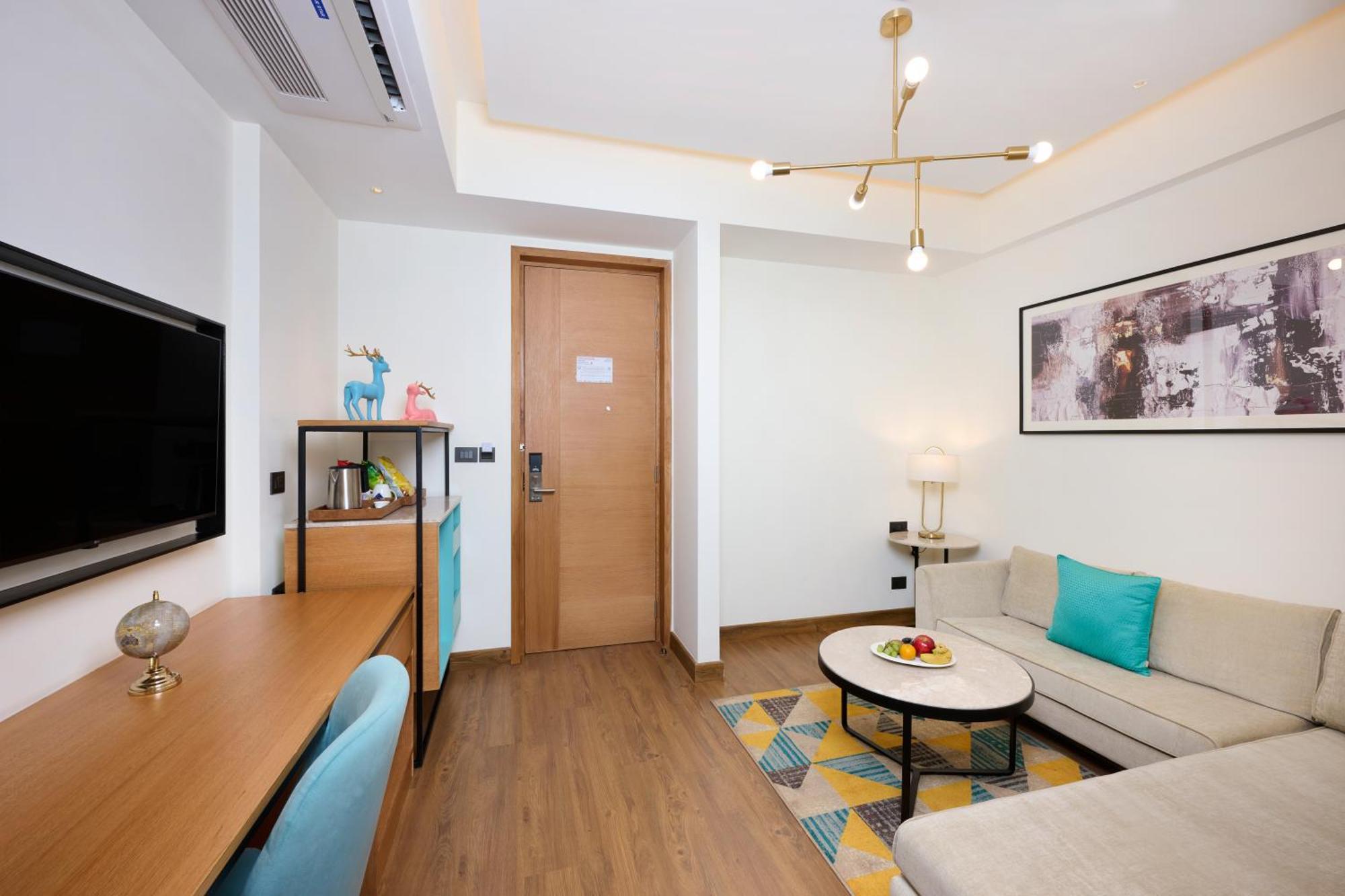 Iris Sarovar Portico Gurgaon Eksteriør billede