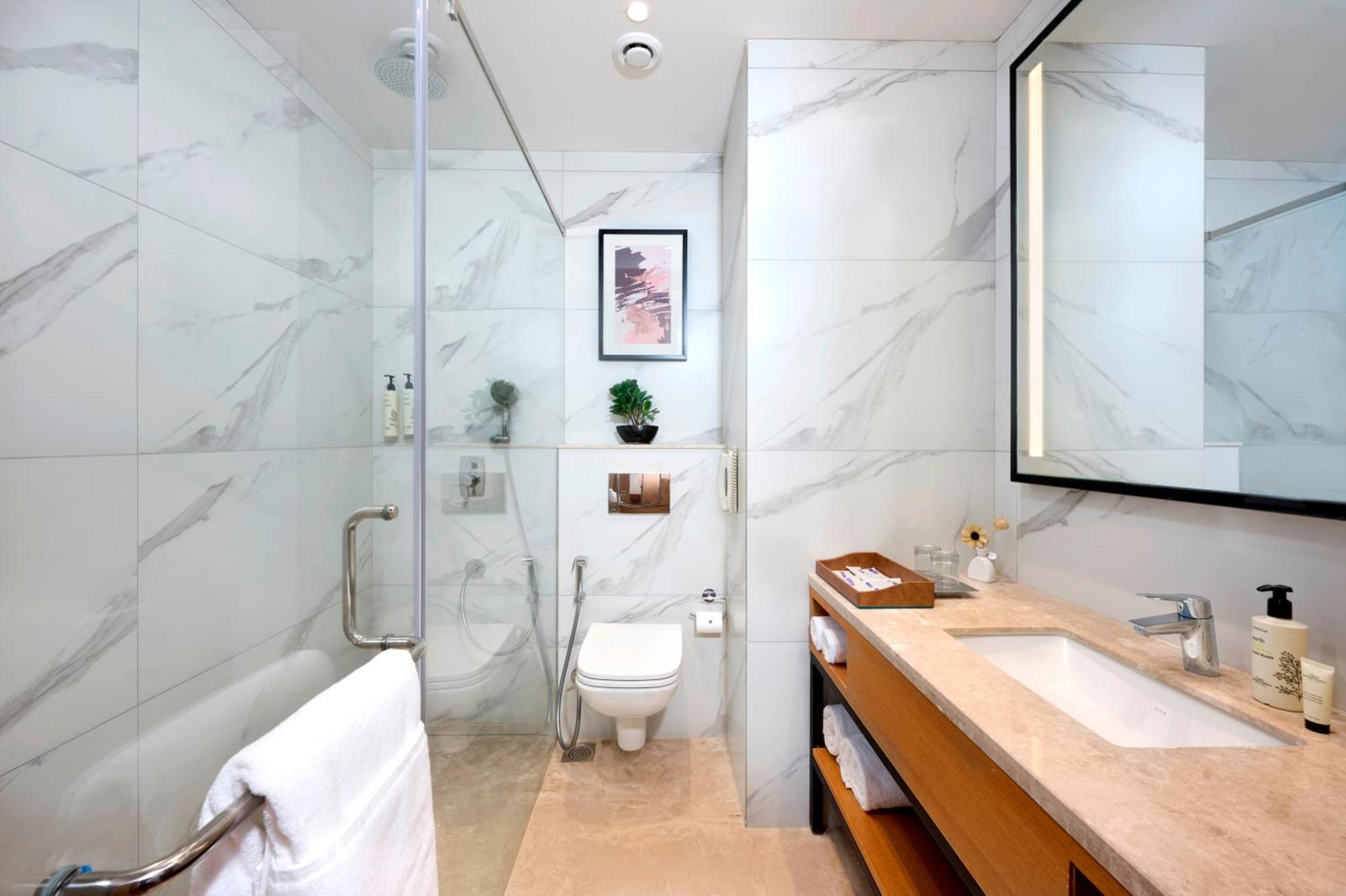 Iris Sarovar Portico Gurgaon Eksteriør billede